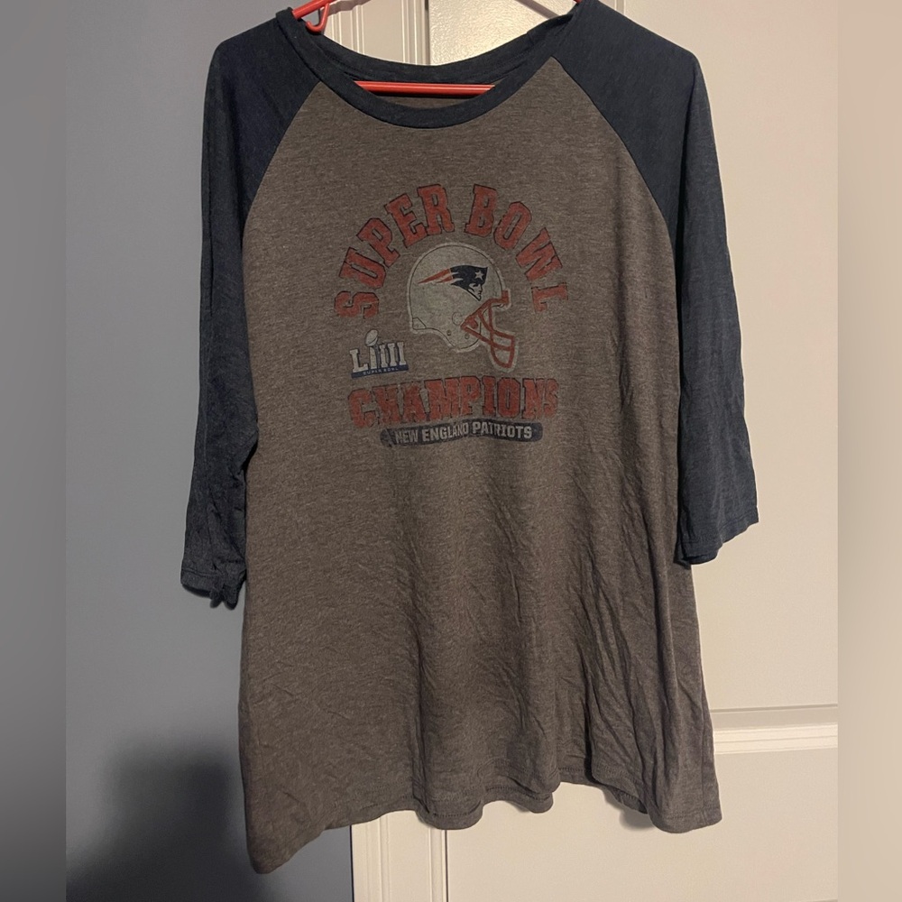 Women’s 2XL 3/4 sleeve New England Patriots t shirt from Fanatics